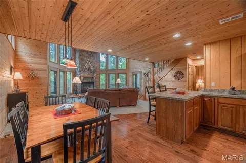 Dining - 1741 Sonnenblick Dr, Innsbrook, MO 63390 photo 1 of 2
