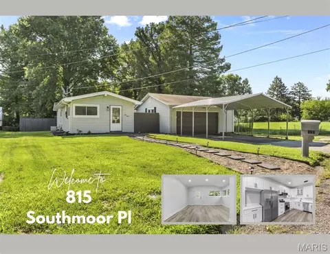 815 Southmoor Pl, Godfrey, IL 62035