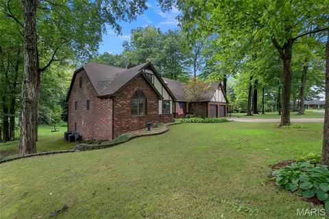 Exterior - 1220 Kiowa St, Jackson, MO 63755 photo 6 of 16
