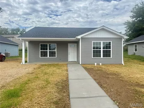 17 Dalton, Leadington, MO 63601