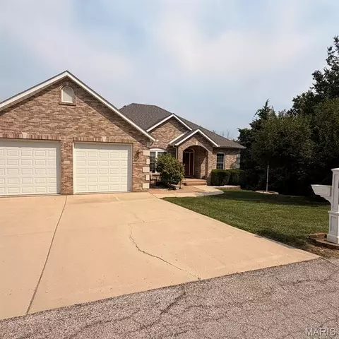 121 Cottonblossom Dr, Hillsboro, MO 63050