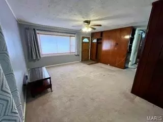 4123 Davis St, Saint Louis, MO 63123