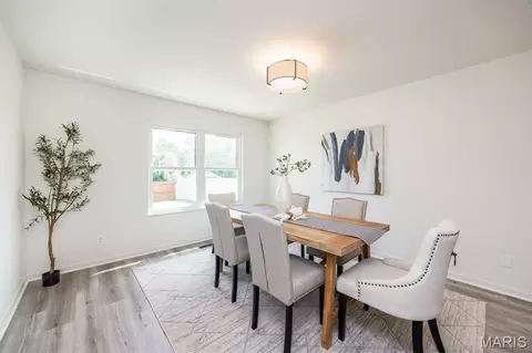 Dining - 1508 Progress Ln, Belleville, IL 62221 photo 1 of 3