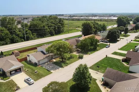 View/Area - 1508 Progress Ln, Belleville, IL 62221 photo 2 of 5