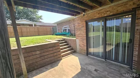 Exterior - 761 Klein Dr, Smithton, IL 62285 photo 6 of 8