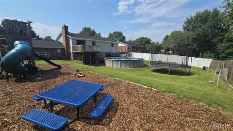 Exterior - 761 Klein Dr, Smithton, IL 62285 photo 8 of 8