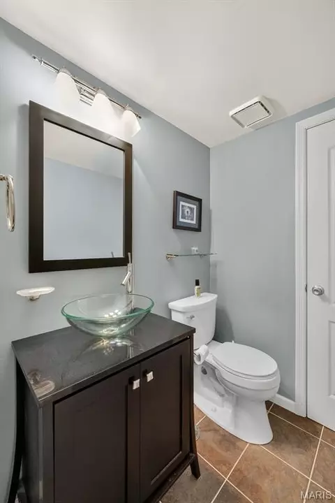 Bath - 10 Docs Ct, Saint Charles, MO 63303 photo 1 of 6