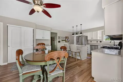 Dining - 10 Docs Ct, Saint Charles, MO 63303 photo 6 of 7