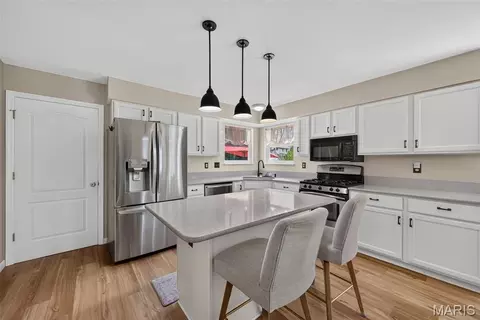 Kitchen - 10 Docs Ct, Saint Charles, MO 63303 photo 1 of 8