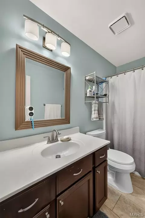 Bath - 10 Docs Ct, Saint Charles, MO 63303 photo 3 of 6