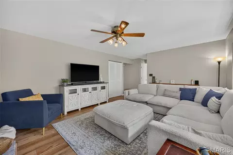 Living - 10 Docs Ct, Saint Charles, MO 63303 photo 1 of 1