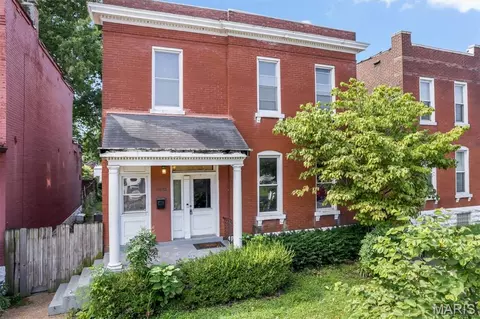 3432 Chippewa St, Saint Louis, MO 63118