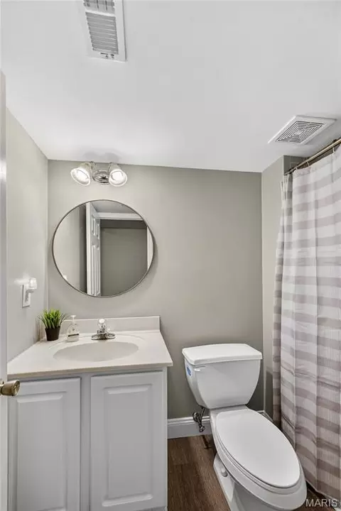 Bath - 1314 Brighton Crest Dr, O'fallon, MO 63366 photo 5 of 5