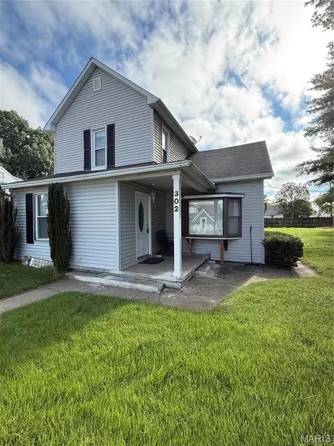 302 Broadway, East Alton, IL 62024