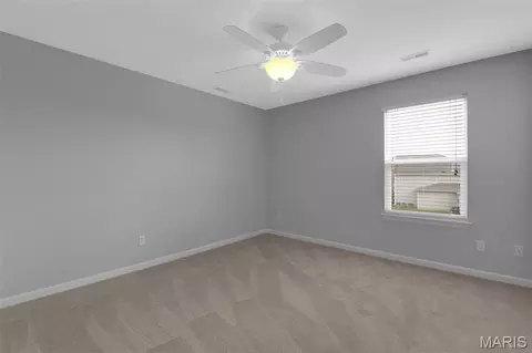 Bedroom - 917 Summit Oaks Dr, Eureka, MO 63025 photo 8 of 9