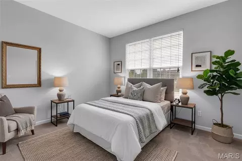 Bedroom - 917 Summit Oaks Dr, Eureka, MO 63025 photo 2 of 9