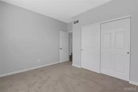 Bedroom - 917 Summit Oaks Dr, Eureka, MO 63025 photo 3 of 9