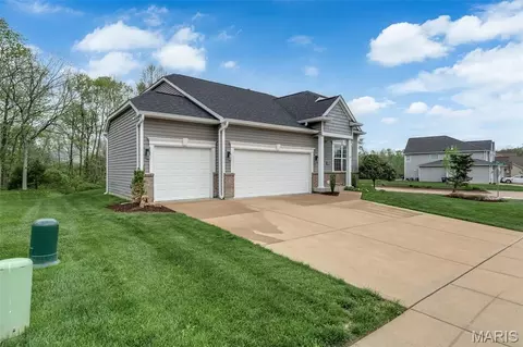 Other - 917 Summit Oaks Dr, Eureka, MO 63025 photo 1 of 17