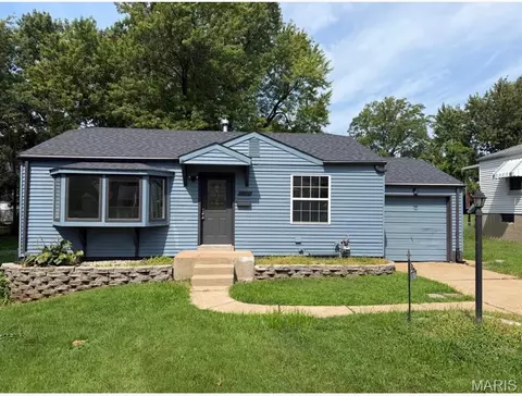 10171 Newbold Dr, Saint Louis, MO 63137