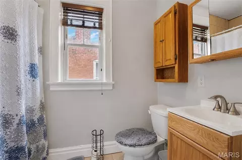 Bath - 613 Waller Ave, Lemay, MO 63125 photo 1 of 2