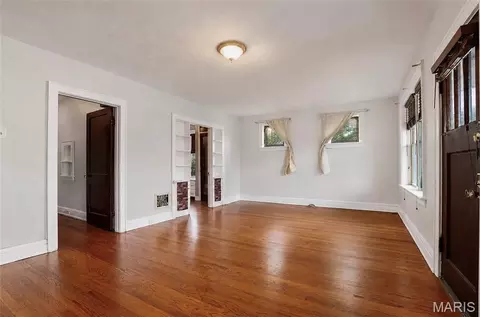 Living - 613 Waller Ave, Lemay, MO 63125 photo 4 of 5