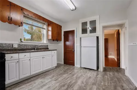 Kitchen - 613 Waller Ave, Lemay, MO 63125 photo 2 of 4