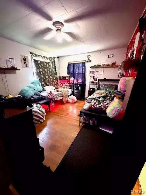 Bedroom - 123 E 3rd St, Mountain View, MO 65548 photo 1 of 4