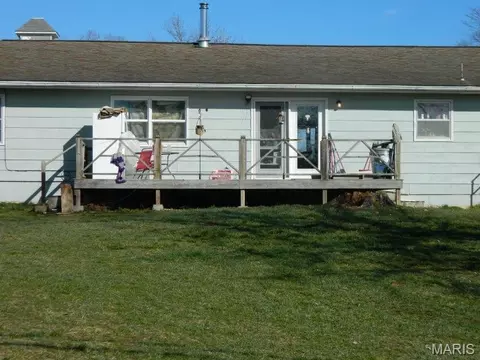 Exterior - 123 E 3rd St, Mountain View, MO 65548 photo 3 of 4
