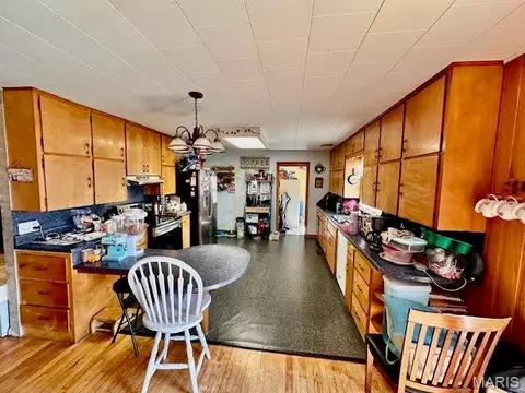 Kitchen - 123 E 3rd St, Mountain View, MO 65548 photo 1 of 3