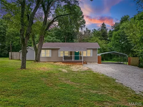 9632 Meadow Dr, Hillsboro, MO 63050