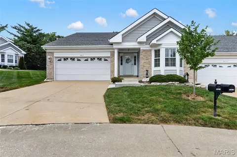 2417 S Lakeridge Ct #14, Lake Saint Louis, MO 63367