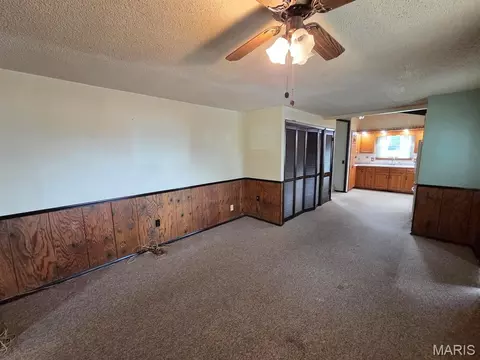 Living - 25438 Main St, Durham, MO 63438 photo 4 of 8