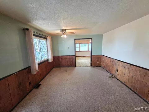 Living - 25438 Main St, Durham, MO 63438 photo 1 of 8