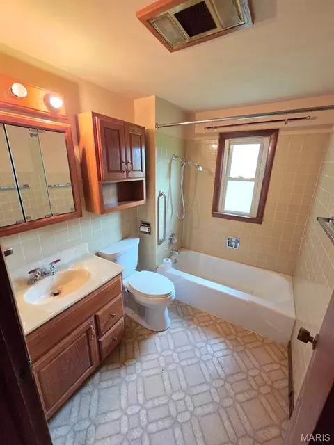 Bath - 25438 Main St, Durham, MO 63438 photo 2 of 2