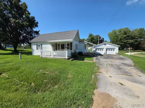 Exterior - 25438 Main St, Durham, MO 63438 photo 2 of 8