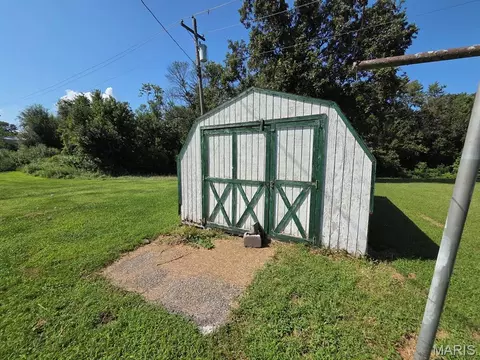 Exterior - 25438 Main St, Durham, MO 63438 photo 8 of 8