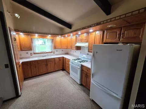 Kitchen - 25438 Main St, Durham, MO 63438 photo 2 of 3