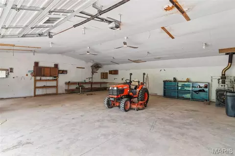 Other - 25159 E County Line Rd, Waggoner, IL 62572 photo 17 of 23