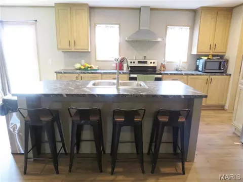 Kitchen - 1917 Highway Nn, Hermann, MO 65041 photo 4 of 10