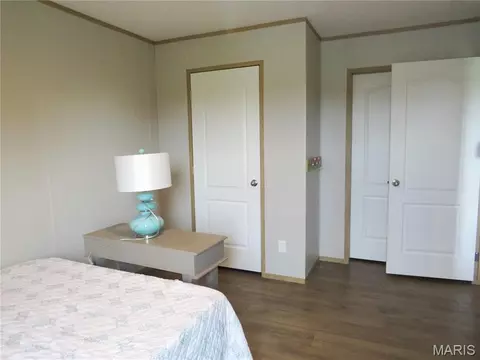 Bedroom - 1917 Highway Nn, Hermann, MO 65041 photo 6 of 8