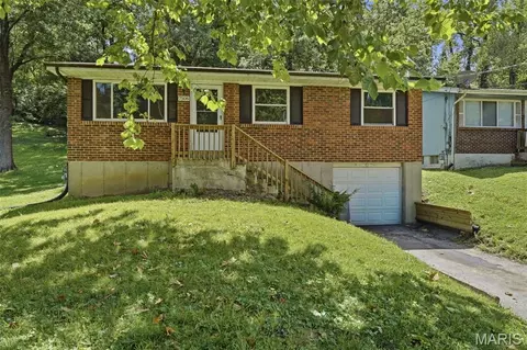 7506 Blanding, Ferguson, MO 63135