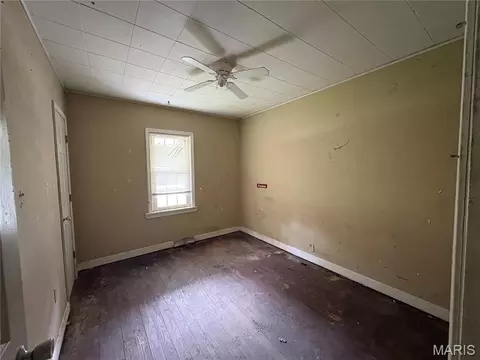 Bedroom - 419 N Shawnee Blvd, Jackson, MO 63755 photo 2 of 3