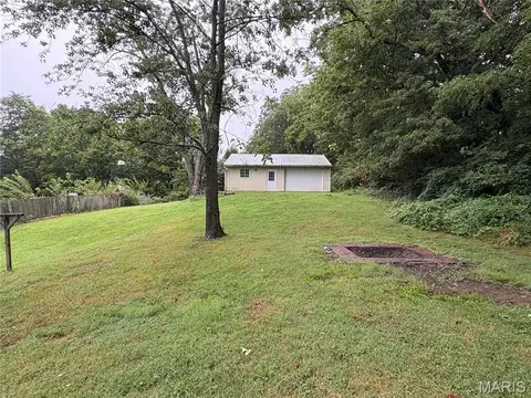 Exterior - 419 N Shawnee Blvd, Jackson, MO 63755 photo 3 of 5