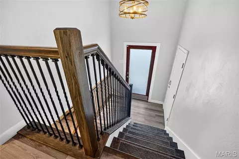 Entry Way - 9901 Chiles Ct, Saint Louis, MO 63126 photo 3 of 3