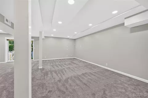 Living - 9901 Chiles Ct, Saint Louis, MO 63126 photo 2 of 2