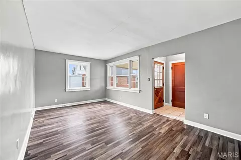 Living - 413 W 9th St, Hermann, MO 65041 photo 1 of 3