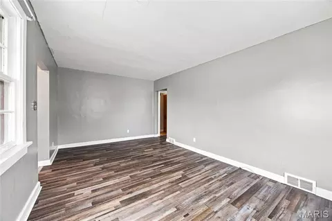 Living - 413 W 9th St, Hermann, MO 65041 photo 3 of 3