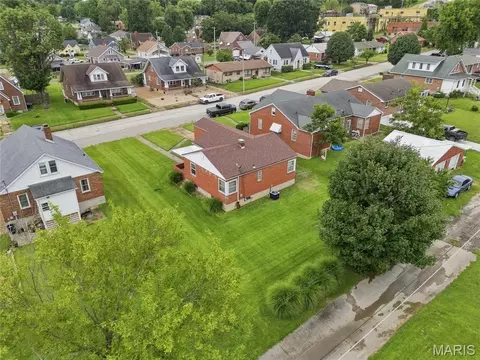 View/Area - 413 W 9th St, Hermann, MO 65041 photo 3 of 5