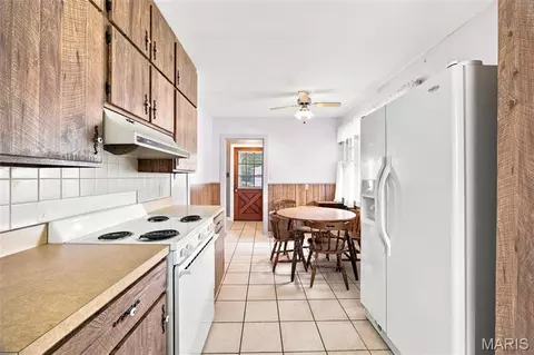 Kitchen - 413 W 9th St, Hermann, MO 65041 photo 2 of 4