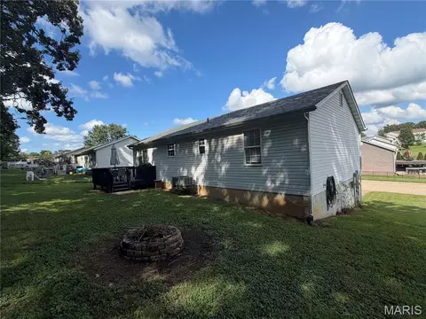 Exterior - 153 T Box Dr, Saint Clair, MO 63077 photo 5 of 5